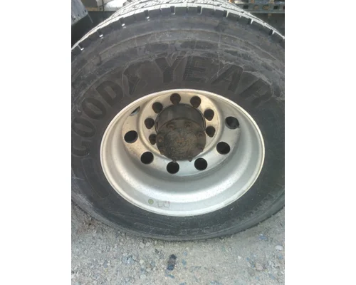 HUB PILOTED - ALUMINUM 22.5 X 8.25 WHEEL