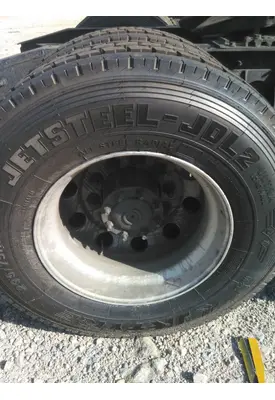 HUB PILOTED - ALUMINUM 22.5 X 8.25 WHEEL