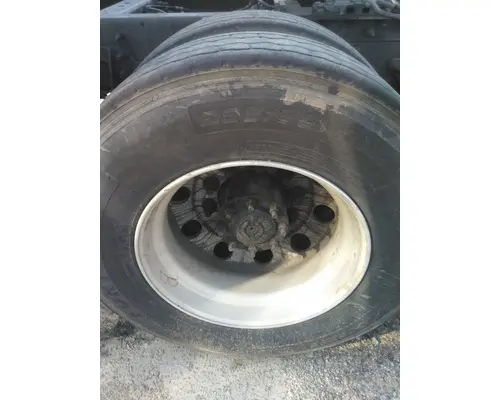 HUB PILOTED - ALUMINUM 22.5 X 8.25 WHEEL