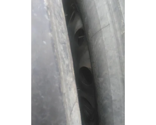 HUB PILOTED - ALUMINUM 22.5 X 8.25 WHEEL