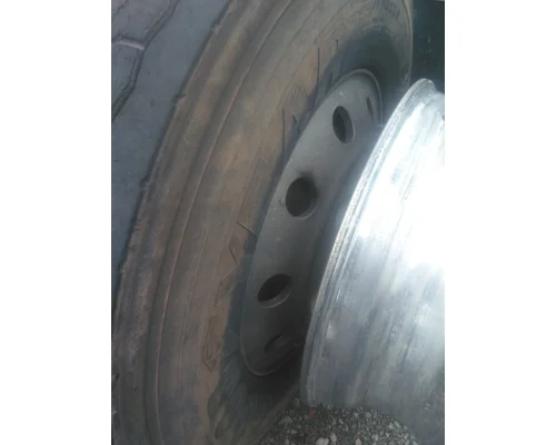 HUB PILOTED - ALUMINUM 22.5 X 8.25 WHEEL