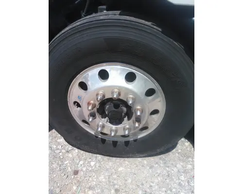 HUB PILOTED - ALUMINUM 22.5 X 8.25 WHEEL
