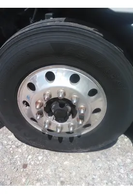HUB PILOTED - ALUMINUM 22.5 X 8.25 WHEEL