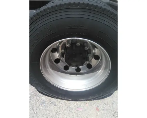 HUB PILOTED - ALUMINUM 22.5 X 8.25 WHEEL