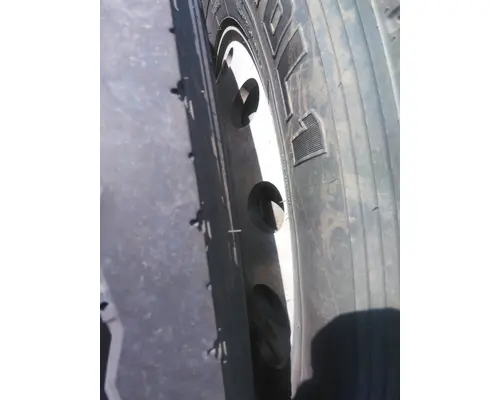 HUB PILOTED - ALUMINUM 22.5 X 8.25 WHEEL