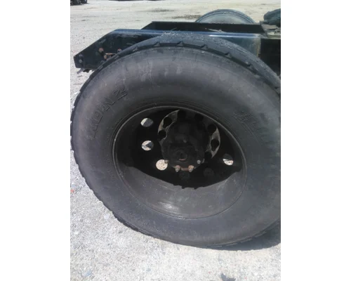 HUB PILOTED - ALUMINUM 22.5 X 8.25 WHEEL
