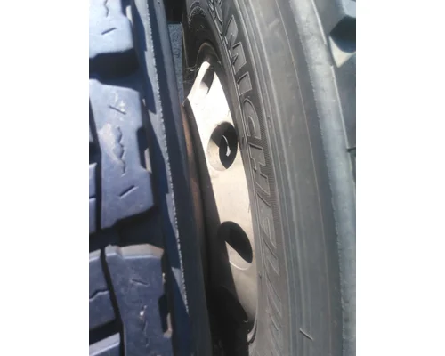 HUB PILOTED - ALUMINUM 22.5 X 8.25 WHEEL