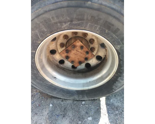 HUB PILOTED - ALUMINUM 22.5 X 8.25 WHEEL