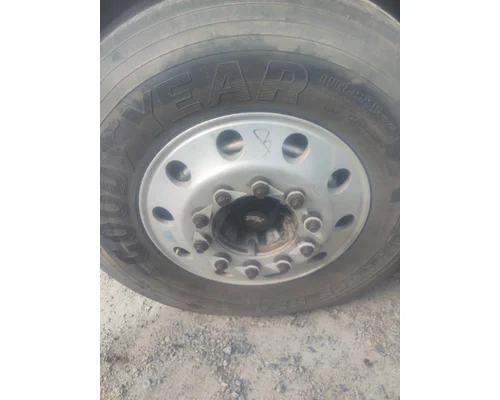 HUB PILOTED - ALUMINUM 22.5 X 8.25 WHEEL