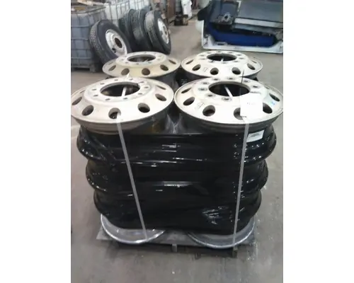 HUB PILOTED - ALUMINUM 22.5 X 8.25 WHEEL