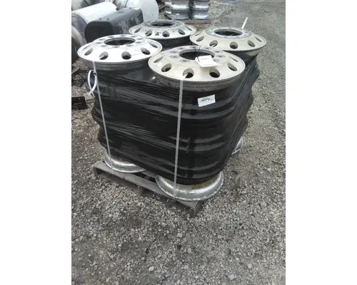 HUB PILOTED - ALUMINUM 22.5 X 8.25 WHEEL