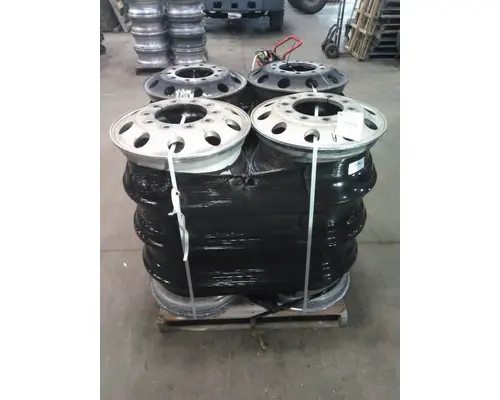 HUB PILOTED - ALUMINUM 22.5 X 8.25 WHEEL