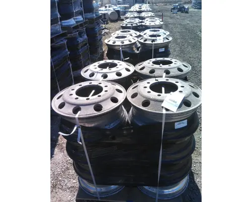 HUB PILOTED - ALUMINUM 22.5 X 8.25 WHEEL