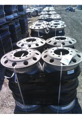 HUB PILOTED - ALUMINUM 22.5 X 8.25 WHEEL