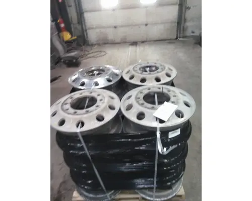 HUB PILOTED - ALUMINUM 22.5 X 8.25 WHEEL