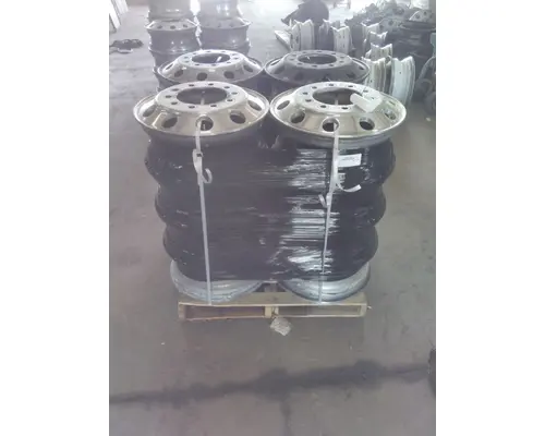 HUB PILOTED - ALUMINUM 22.5 X 8.25 WHEEL