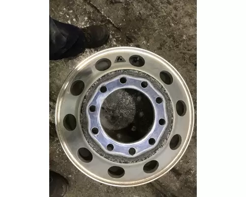 HUB PILOTED - ALUMINUM 22.5 X 8.25 WHEEL