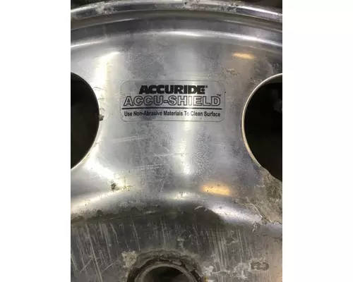 HUB PILOTED - ALUMINUM 22.5 X 8.25 WHEEL