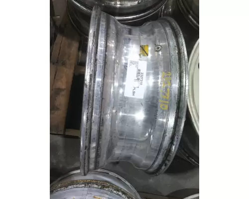 HUB PILOTED - ALUMINUM 22.5 X 8.25 WHEEL