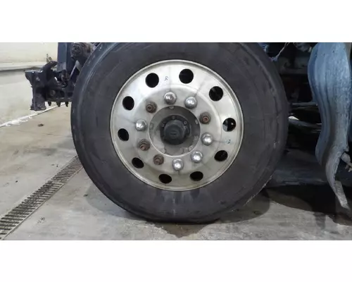 HUB PILOTED - ALUMINUM 22.5 X 8.25 WHEEL