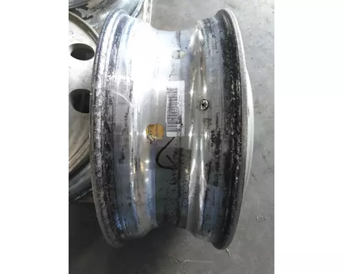 HUB PILOTED - ALUMINUM 22.5 X 8.25 WHEEL
