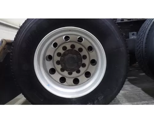 HUB PILOTED - ALUMINUM 22.5 X 8.25 WHEEL