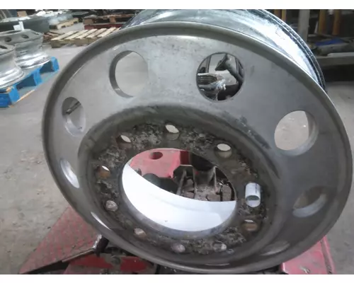 HUB PILOTED - ALUMINUM 22.5 X 8.25 WHEEL
