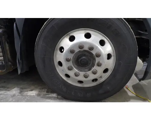 HUB PILOTED - ALUMINUM 22.5 X 8.25 WHEEL