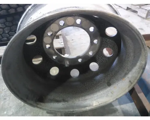 HUB PILOTED - ALUMINUM 22.5 X 8.25 WHEEL