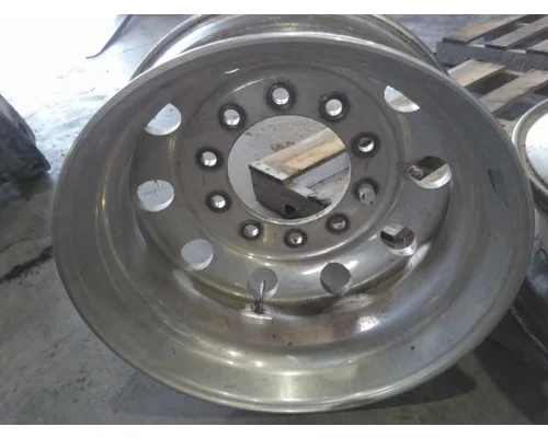 HUB PILOTED - ALUMINUM 22.5 X 8.25 WHEEL