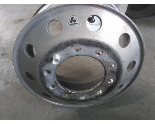 HUB PILOTED - ALUMINUM 22.5 X 8.25 WHEEL
