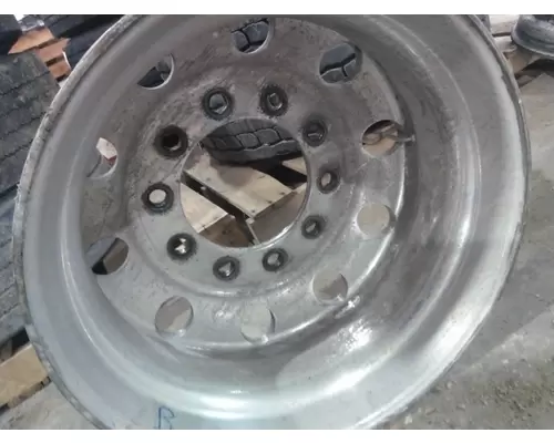 HUB PILOTED - ALUMINUM 22.5 X 8.25 WHEEL