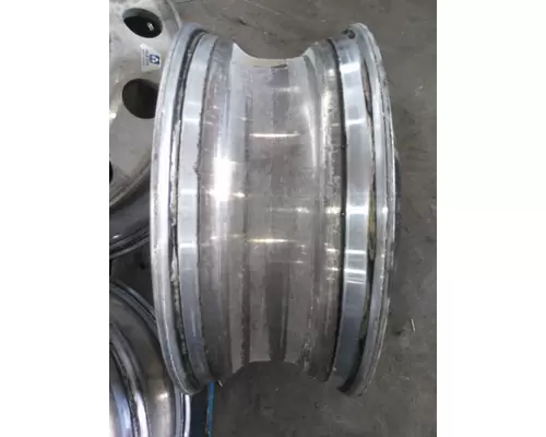 HUB PILOTED - ALUMINUM 22.5 X 8.25 WHEEL