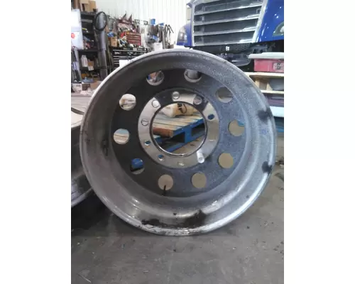 HUB PILOTED - ALUMINUM 22.5 X 8.25 WHEEL