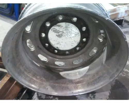 HUB PILOTED - ALUMINUM 22.5 X 8.25 WHEEL