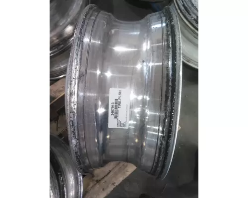 HUB PILOTED - ALUMINUM 22.5 X 8.25 WHEEL