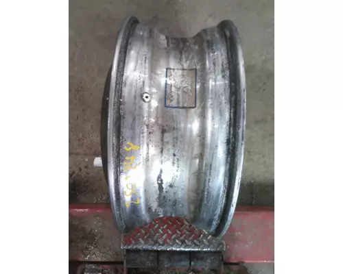 HUB PILOTED - ALUMINUM 22.5 X 8.25 WHEEL
