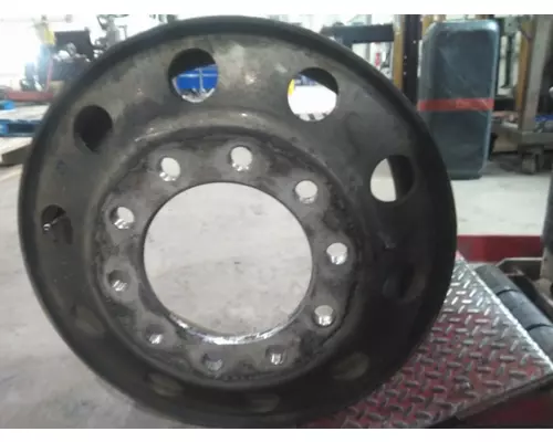 HUB PILOTED - ALUMINUM 22.5 X 8.25 WHEEL