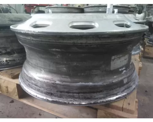 HUB PILOTED - ALUMINUM 22.5 X 8.25 WHEEL