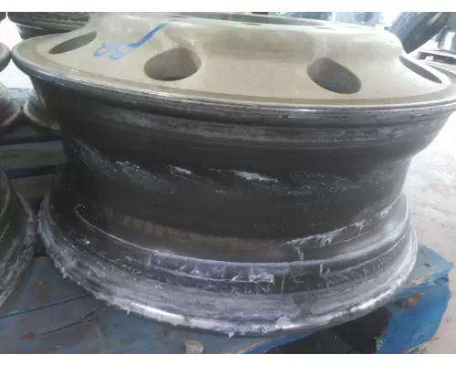 HUB PILOTED - ALUMINUM 22.5 X 8.25 WHEEL
