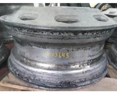 HUB PILOTED - ALUMINUM 22.5 X 8.25 WHEEL