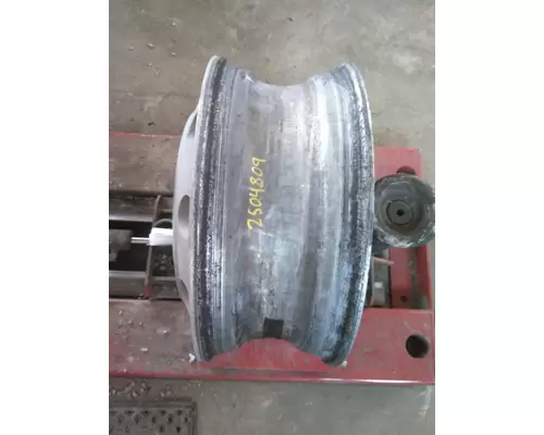 HUB PILOTED - ALUMINUM 22.5 X 8.25 WHEEL