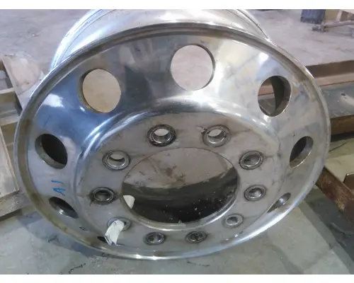 HUB PILOTED - ALUMINUM 22.5 X 8.25 WHEEL