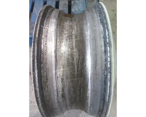 HUB PILOTED - ALUMINUM 22.5 X 8.25 WHEEL