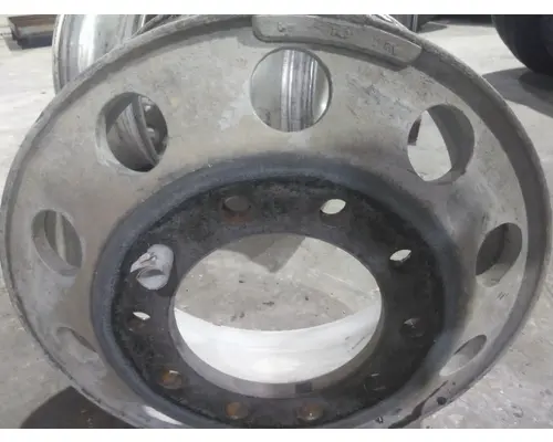 HUB PILOTED - ALUMINUM 22.5 X 8.25 WHEEL