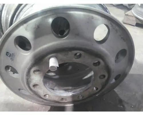 HUB PILOTED - ALUMINUM 22.5 X 8.25 WHEEL