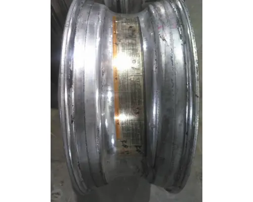 HUB PILOTED - ALUMINUM 22.5 X 8.25 WHEEL