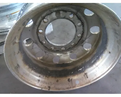 HUB PILOTED - ALUMINUM 22.5 X 8.25 WHEEL