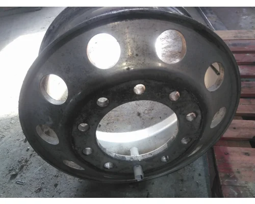 HUB PILOTED - ALUMINUM 22.5 X 8.25 WHEEL
