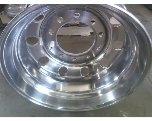 HUB PILOTED - ALUMINUM 22.5 X 8.25 WHEEL